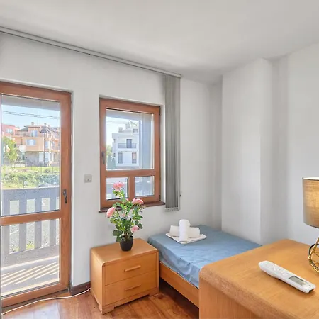 Nyaraló Charming 2bd In Sozopol Burgasz